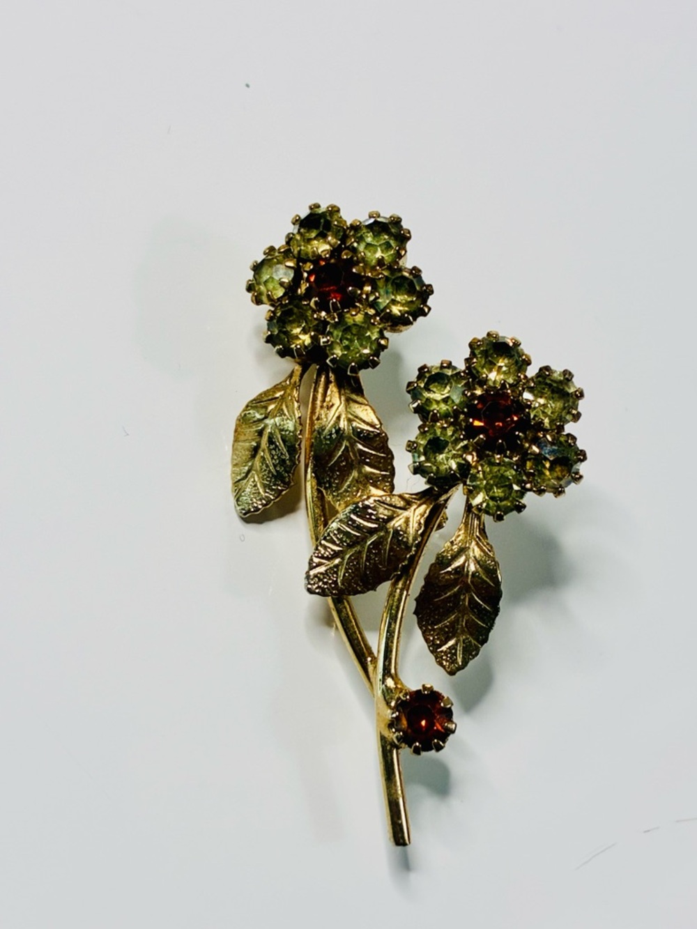 VTG MCM Green and Gold Floral Austrian Crystal Brooch - Elegant Womens Jewelry